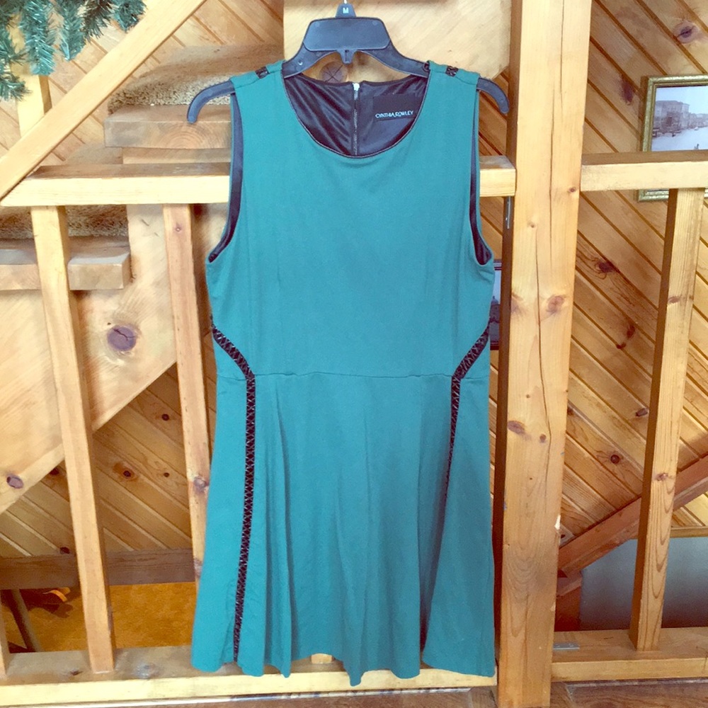 Green Fit & flare Cynthia Rowley w/ black accents